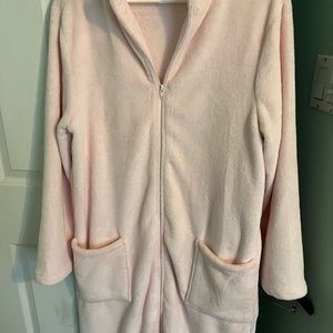 Women’s robe size M